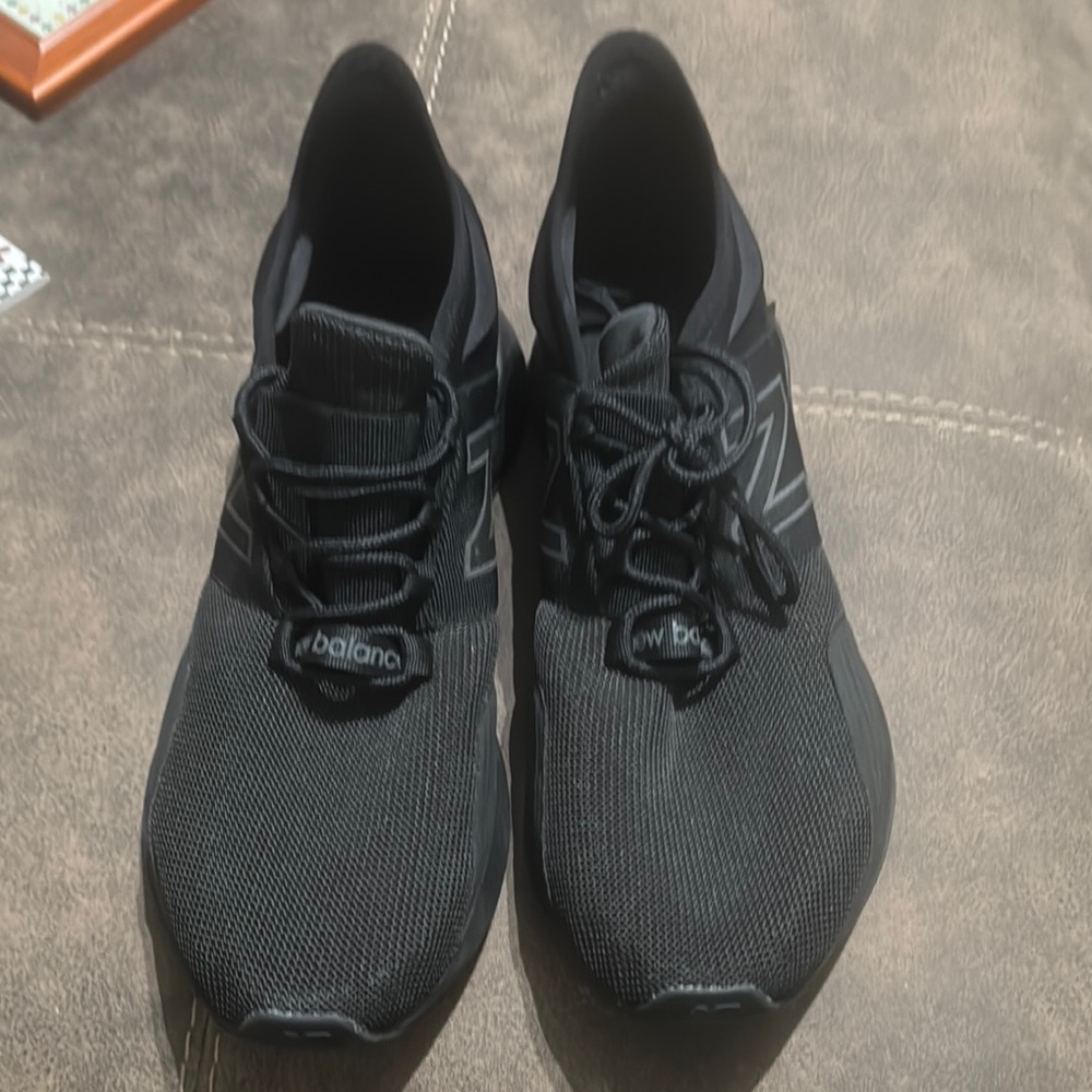 New Balance Men's Black Running Shoes Rova  Fresh Foam